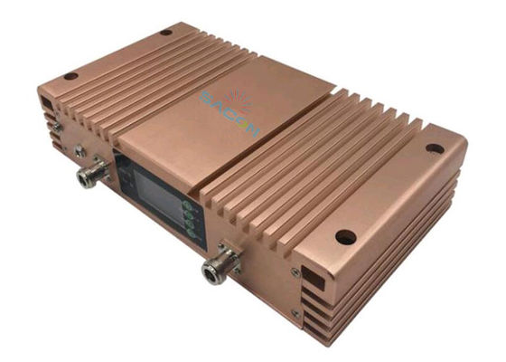 20dBm Daya Output Booster Sinyal Seluler Tri Band yang Dapat Disesuaikan dan Penguat Sinyal Seluler untuk DCS 3G 4G LTE 2600Mhz